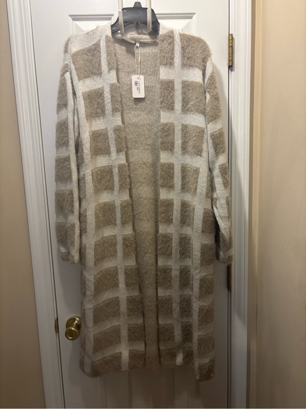 Cozy Long Open-Front Plaid Cardigan Sweater - Beige/White